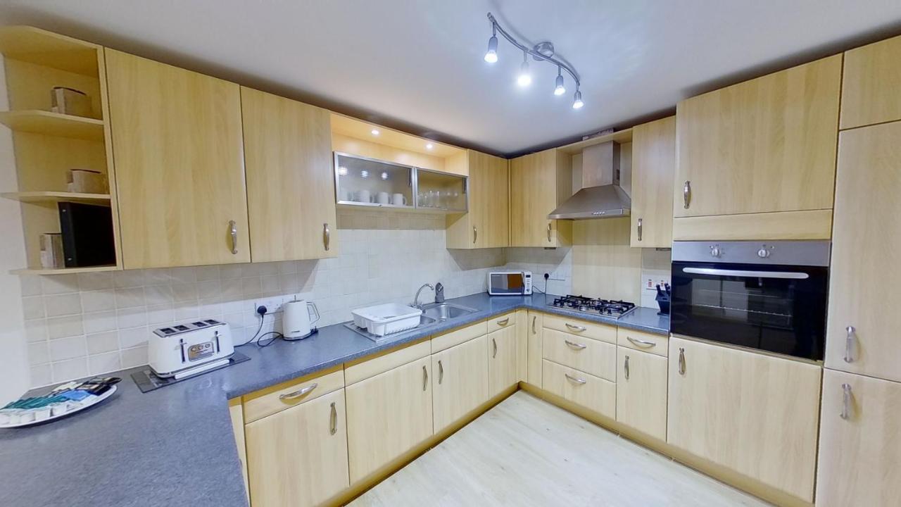 Orange Town House - Shaw Road, Only 6 Minutes To City Centre Αμπερντήν Εξωτερικό φωτογραφία