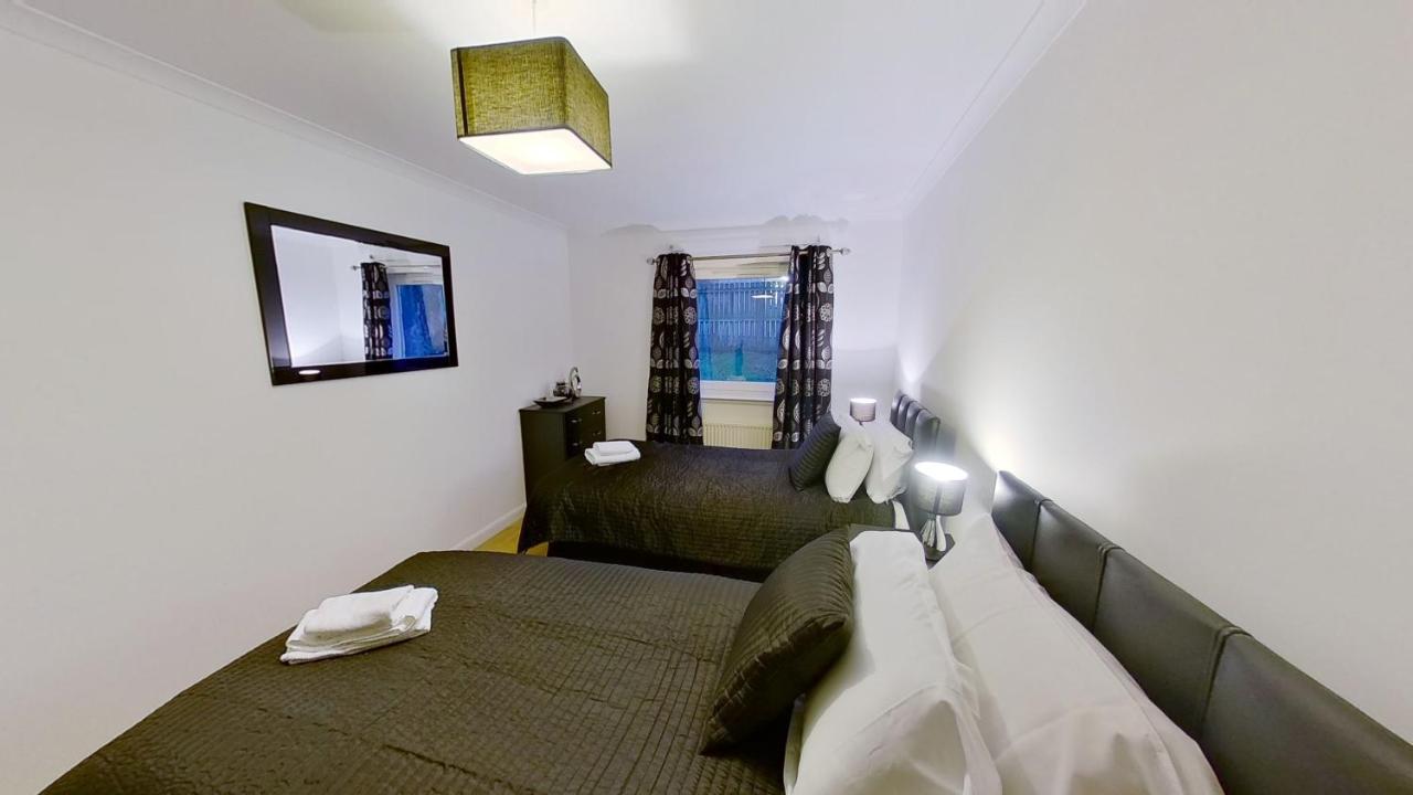 Orange Town House - Shaw Road, Only 6 Minutes To City Centre Αμπερντήν Εξωτερικό φωτογραφία