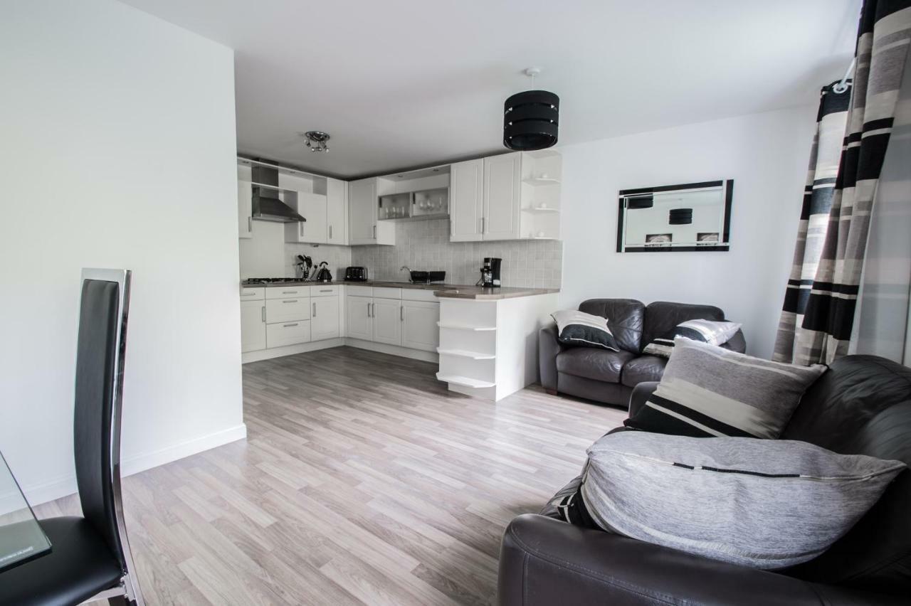 Orange Town House - Shaw Road, Only 6 Minutes To City Centre Αμπερντήν Εξωτερικό φωτογραφία